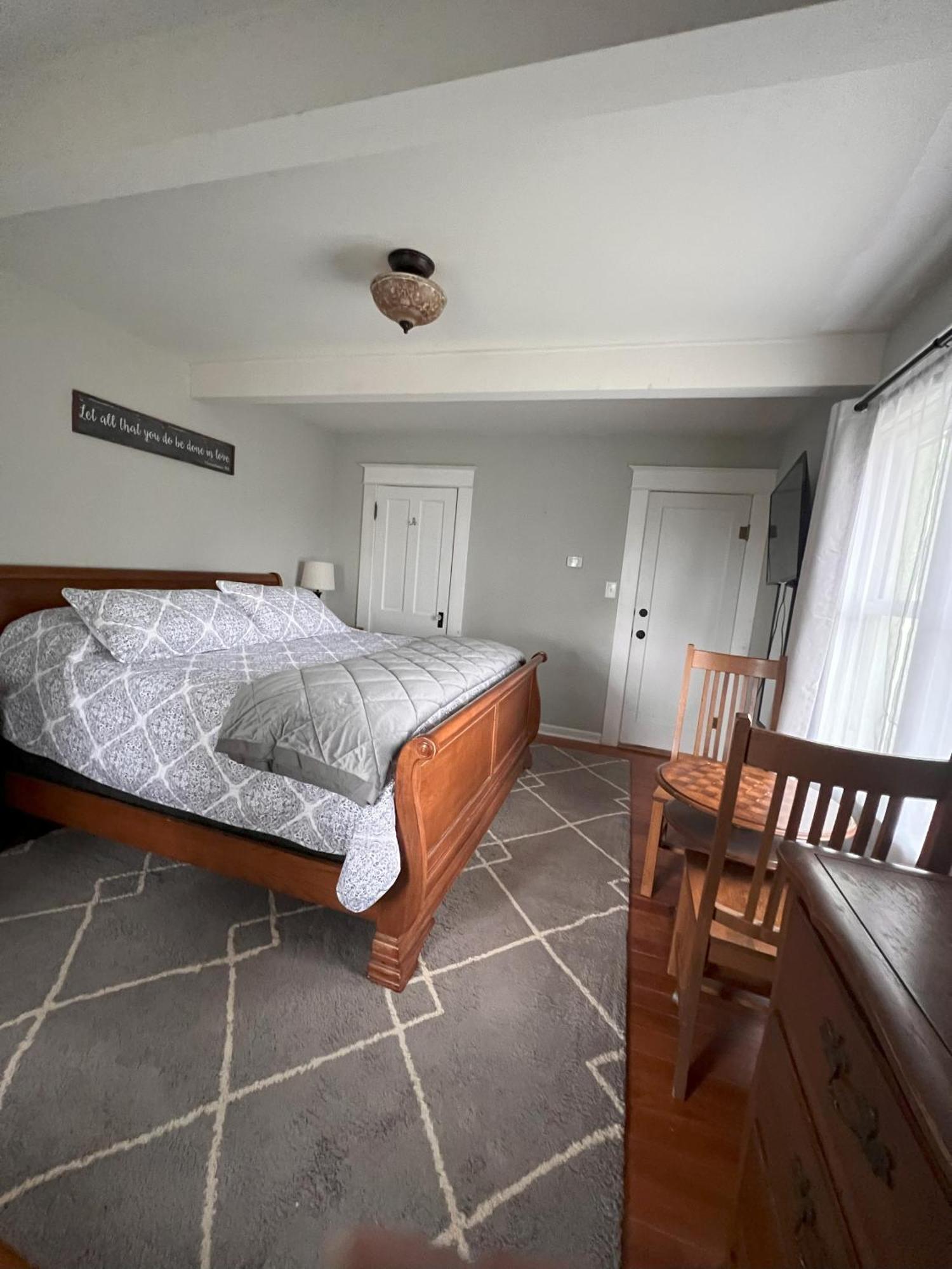 Hudson House Bed And Breakfast Wheatland Екстер'єр фото