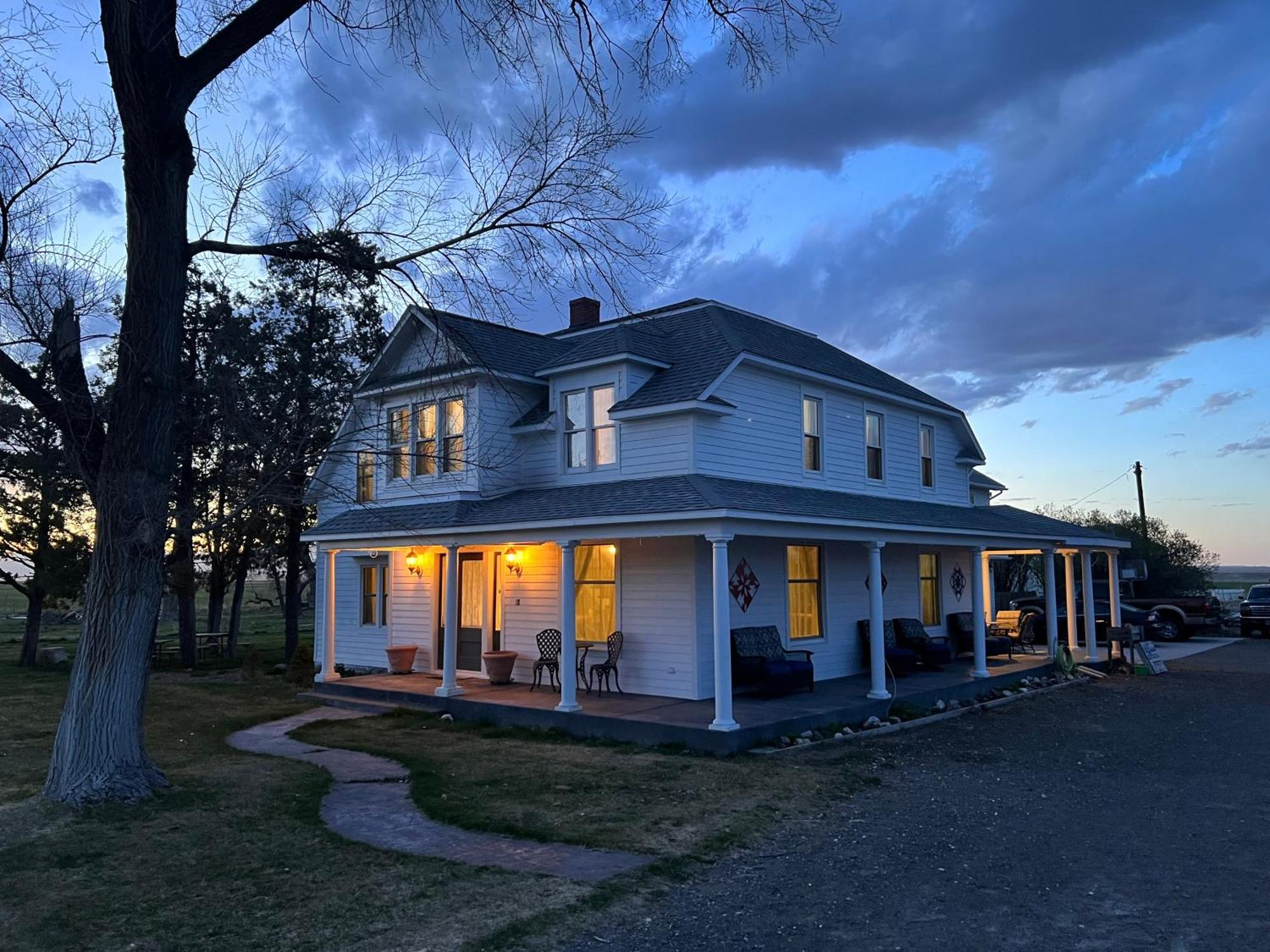 Hudson House Bed And Breakfast Wheatland Екстер'єр фото